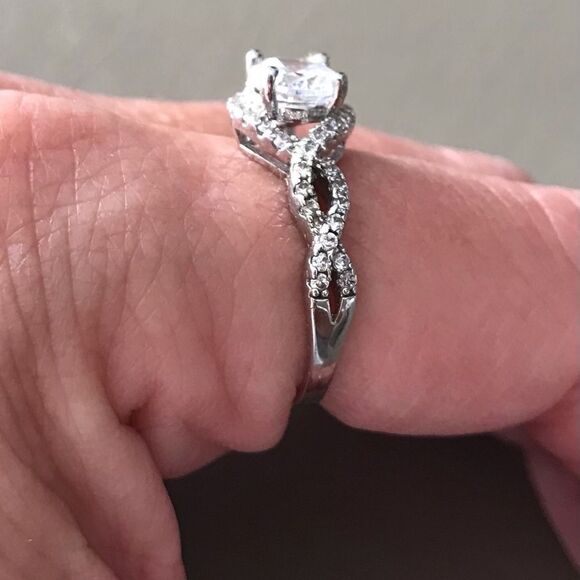 Charmed Aroma | Size 8 Ring - Picture 3 of 5